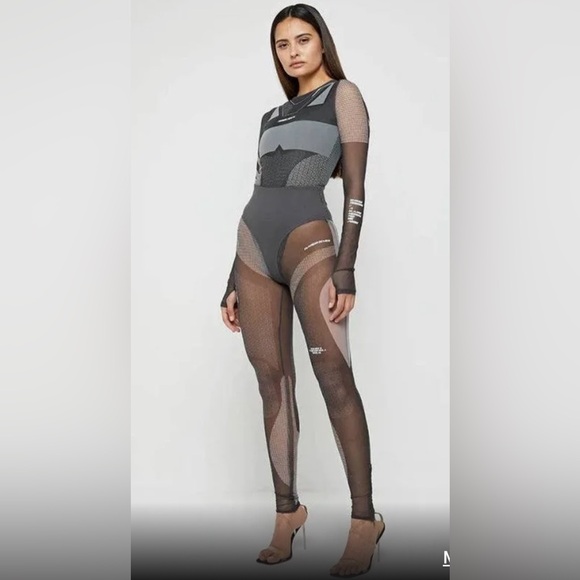 Maniere De Voir Pants - Maniere De Voir Technical print  Grey and Black Leggings